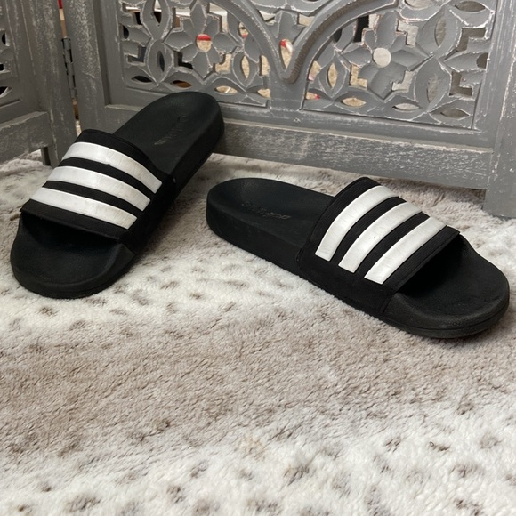 Men’s Adidas sliders size 8 sporty athletic activewear athleisure flip flop fall - Picture 11 of 11